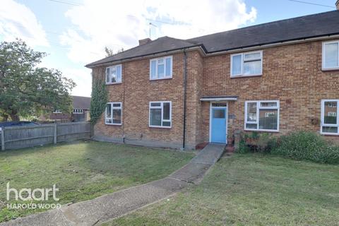 5 Bedale Road, Romford, RM3 9TU