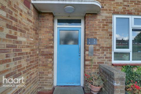 5 Bedale Road, Romford, RM3 9TU