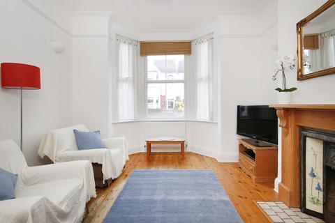 52 Blunts Road, London, SE9 1HU