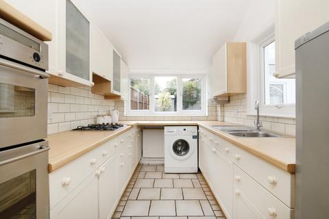 52 Blunts Road, London, SE9 1HU