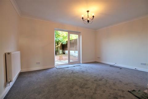 85 Lark Rise, Uttoxeter, ST14 8SZ