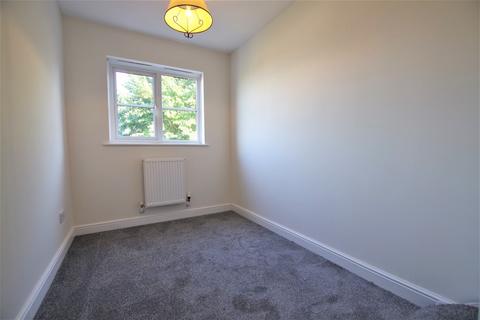 85 Lark Rise, Uttoxeter, ST14 8SZ