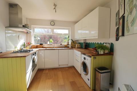 5 Hyde Road, South Croydon, CR2 9NR