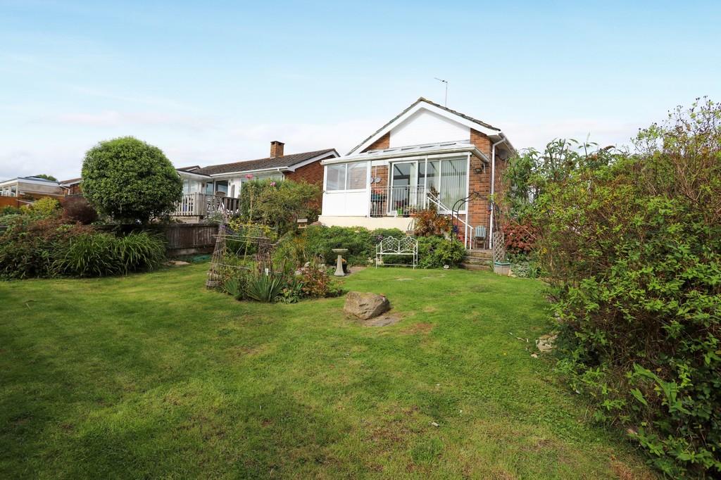 Ness View Road, Teignmouth 2 bed detached bungalow £335,000