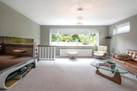 30 Caledon Road, Poole, BH14 9NN