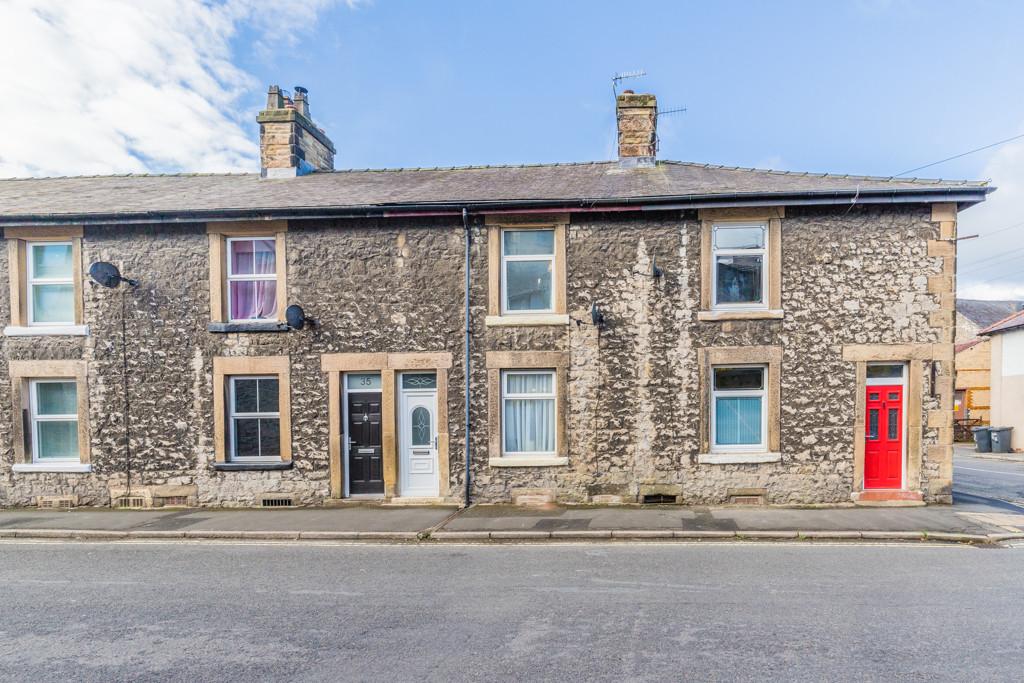 Lightwood Road, Buxton, SK17 2 bed terraced house for sale £129,995