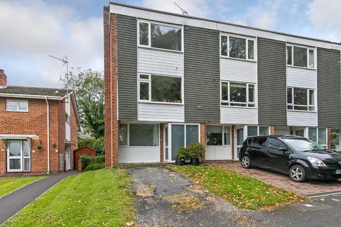 13 Langton Close, Winchester, SO22 6RJ