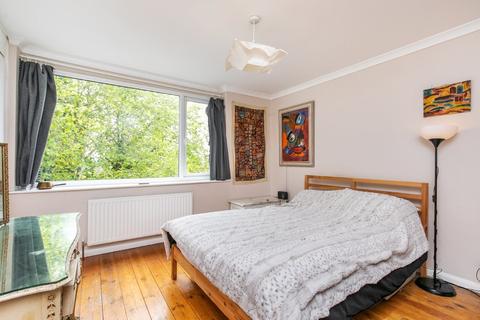 13 Langton Close, Winchester, SO22 6RJ