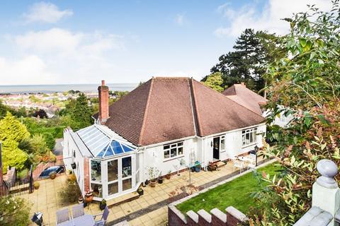63 Oak Drive, Colwyn Bay, LL29 7YP