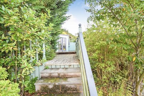 63 Oak Drive, Colwyn Bay, LL29 7YP