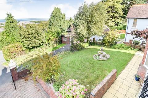 63 Oak Drive, Colwyn Bay, LL29 7YP