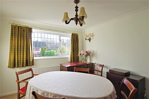 6 Elm Garth, Wetheral, Carlisle, CA4 8LB