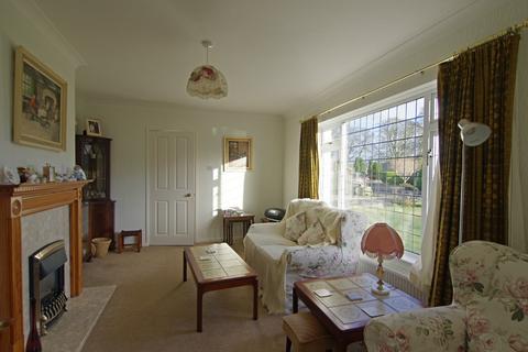 6 Elm Garth, Wetheral, Carlisle, CA4 8LB