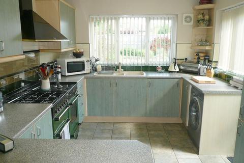 37 Barley Close, Warminster, BA12 9LX