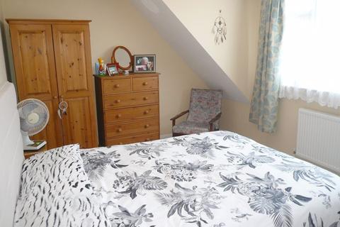 37 Barley Close, Warminster, BA12 9LX