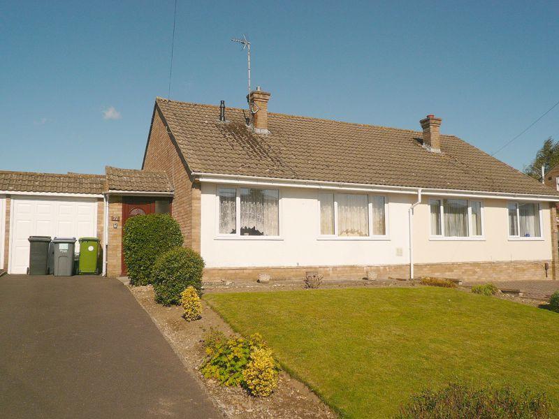 Prestbury Drive, Warminster 2 bed semidetached bungalow £220,000