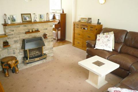 16 Ash Walk, Warminster, BA12 8PY