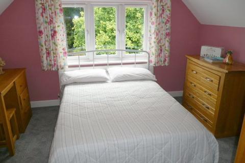 13 Beckford Close, Warminster, BA12 9LW