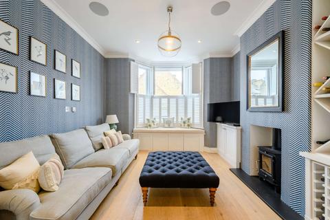 24 Burnthwaite Road, London, SW6 5BE