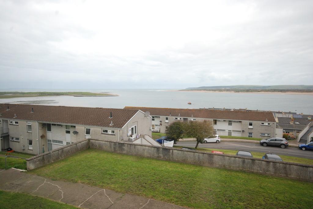 The Mount, Appledore 2 bed apartment - £650 pcm (£150 pw)