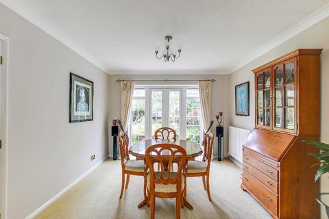 38 Audley Drive, Warlingham, CR6 9AH
