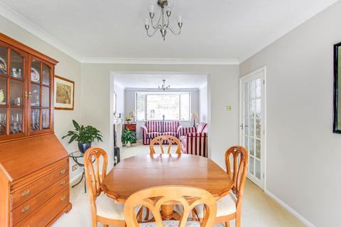 38 Audley Drive, Warlingham, CR6 9AH