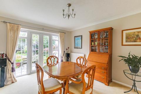 38 Audley Drive, Warlingham, CR6 9AH