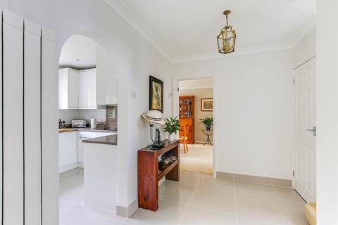 38 Audley Drive, Warlingham, CR6 9AH