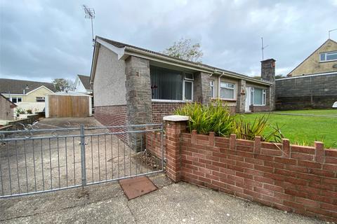 4 bedroom bungalow to rent, Romilly Crescent, Hakin, Milford Haven, Pembrokeshire, SA73