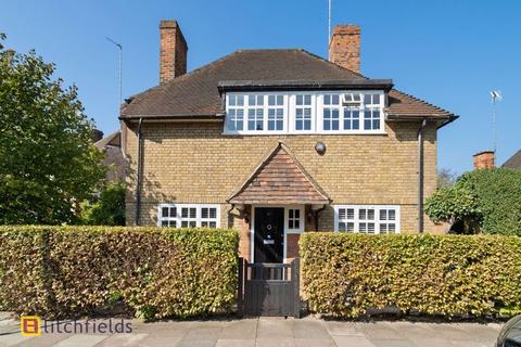 47 Willifield Way, London, NW11 7XU