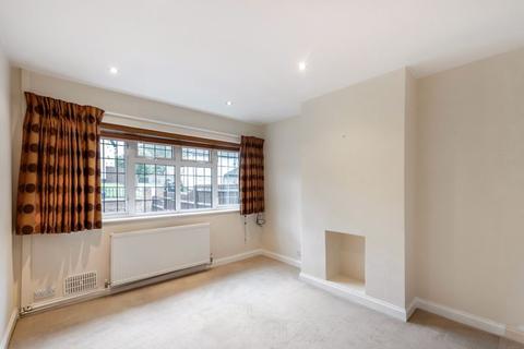 Scots Holme Cavendish Road, Markyate, St Albans, AL3 8PX