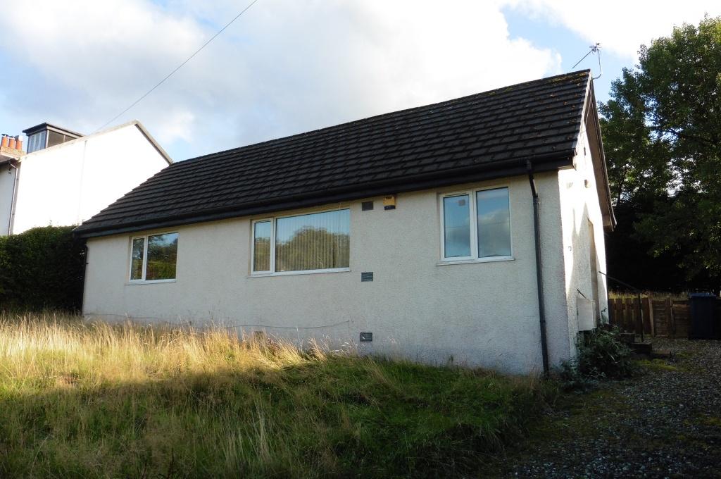 Colbet Cromlech Road, Sandbank, PA23 8QH 1 bed detached bungalow £99,000