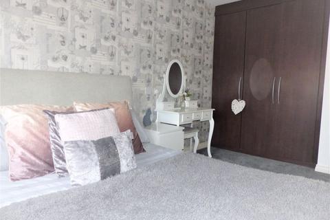 42 Bell Lane, Bloxwich, Walsall, WS3 2JW