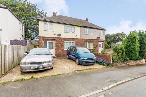 3 bedroom semi-detached house to rent, Woodedge Avenue, Huddersfield