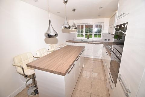 4 bedroom detached house to rent, Columbine Road, Hamilton, Leicester