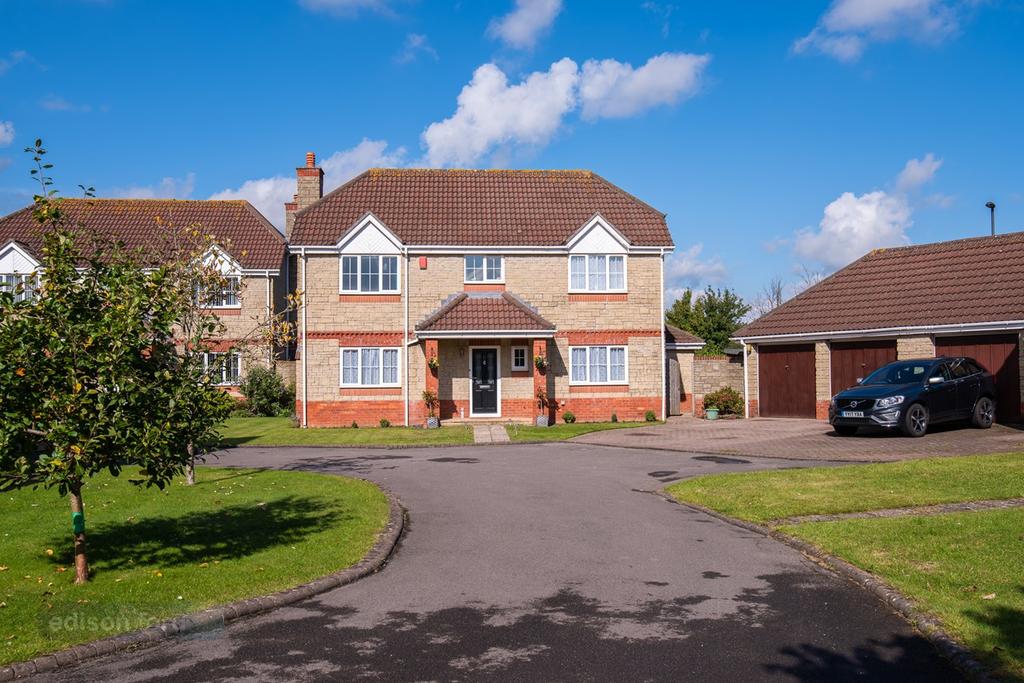 Goose Green, Yate, Bristol, BS37 5 bed detached house £500,000