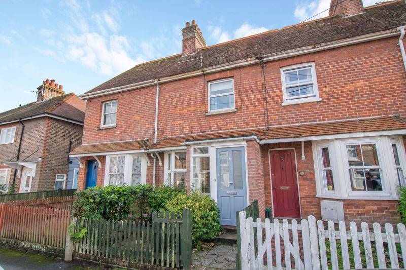 Vernon Road, Uckfield 2 bed terraced house £290,000