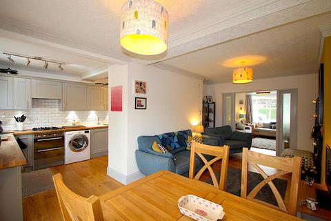 56 Barkby Road, Syston, Leicester, LE7 2AF