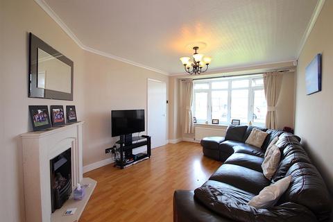 8 Avery Drive, Syston, Leicester, LE7 1LS