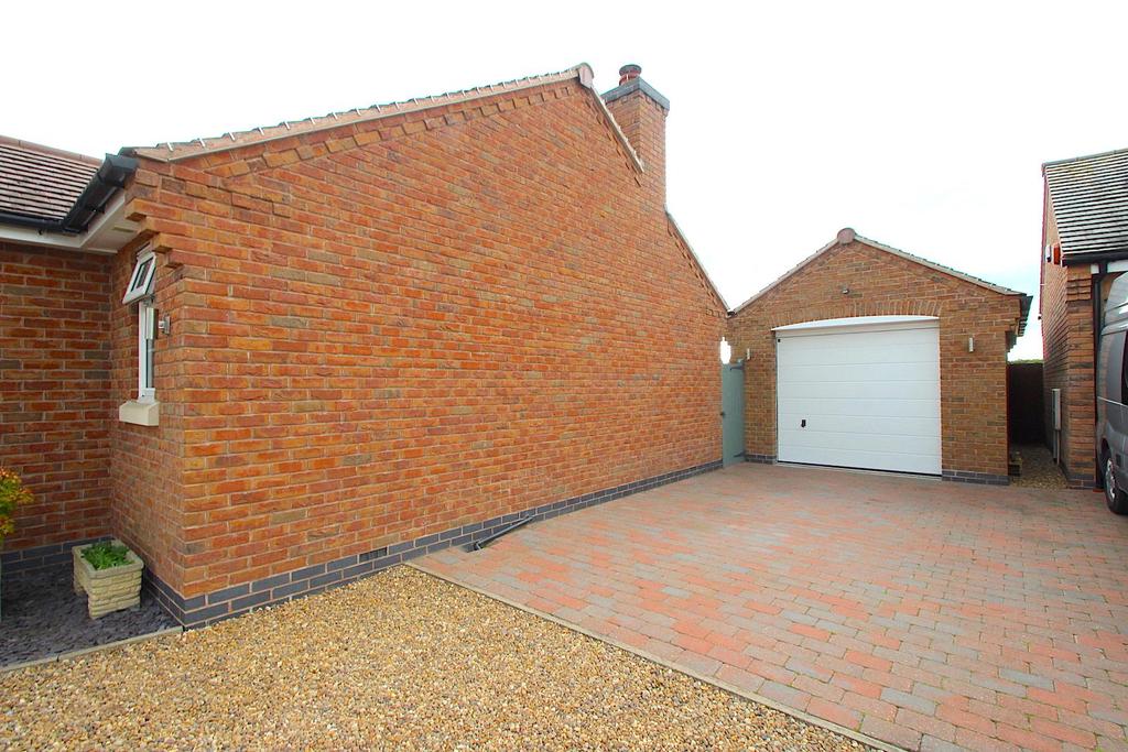 Side Driveway &amp; Garage