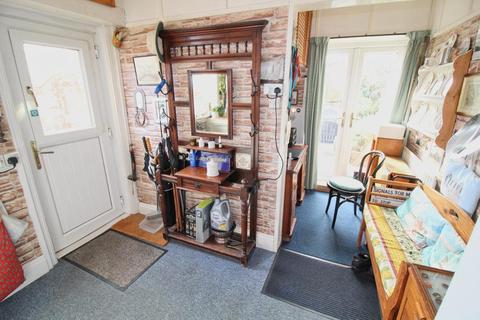 103 Cliff Road, Hornsea, HU18 1JB