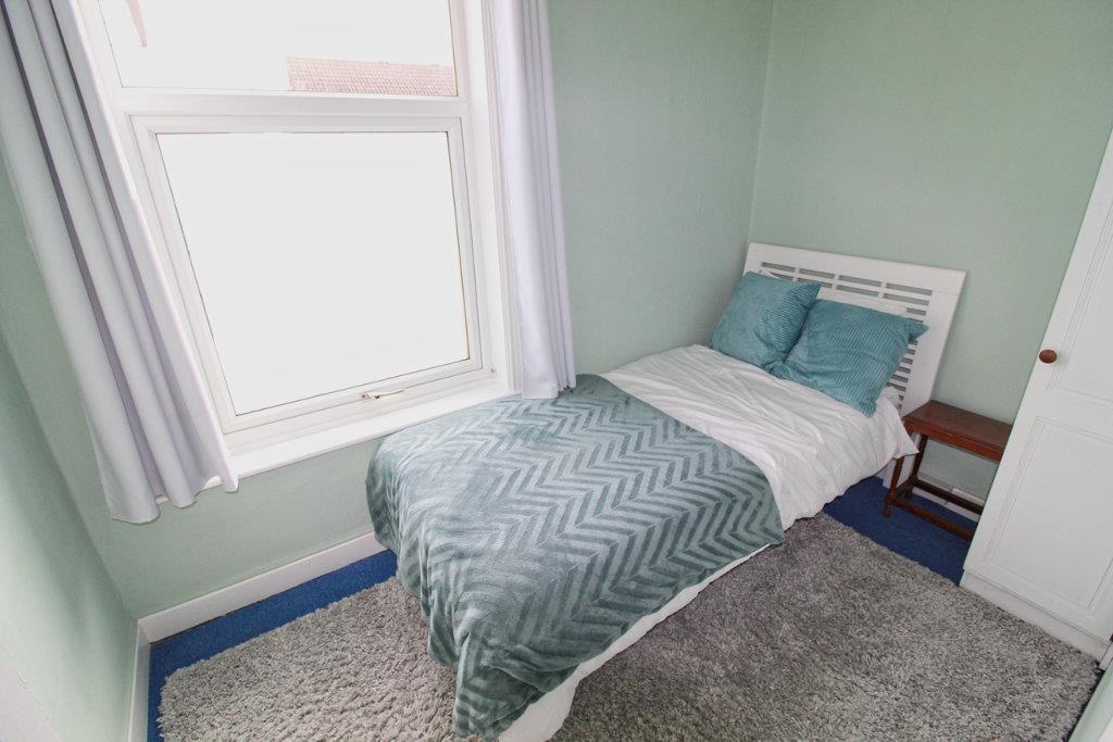 103 Cliff Road (14) lzn.jpg