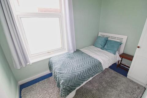 103 Cliff Road, Hornsea, HU18 1JB