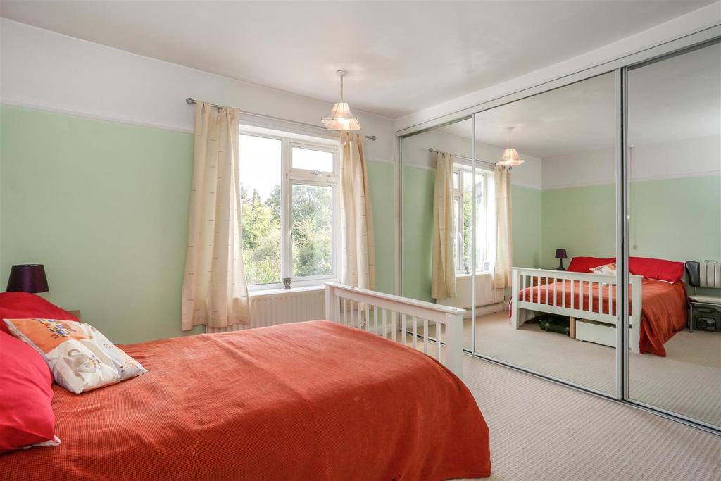 450131194 - 23 Dalmeny Road, Carshalton SM5 4 PW -