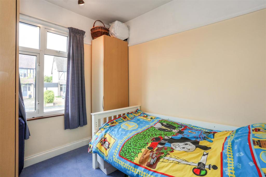 450131194 - 23 Dalmeny Road, Carshalton SM5 4 PW -