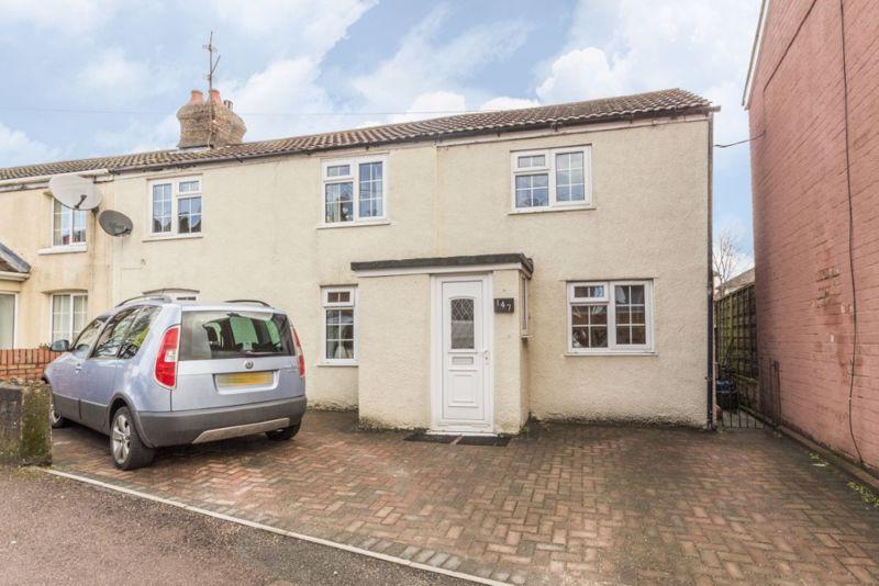 Newport Road, Caldicot REF 00011588 3 bed cottage £185,000