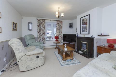 13 Audley End, Leicester, LE3 1GA