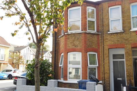3a Shirley Gardens, London, W7 3PT