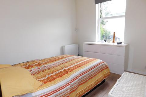 3a Shirley Gardens, London, W7 3PT