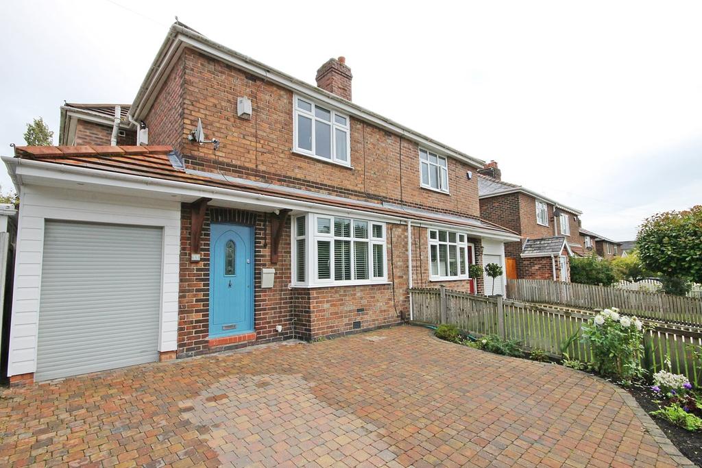 Eastford Road, Warrington, WA4 3 bed semidetached house £285,000